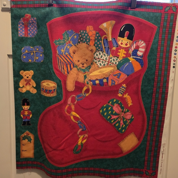 Vintage Christmas Stocking Fabric Pattern by Makower - Picture 3 of 7